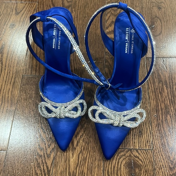 Royal blue sparkly with bow heels - Picture 1 of 2